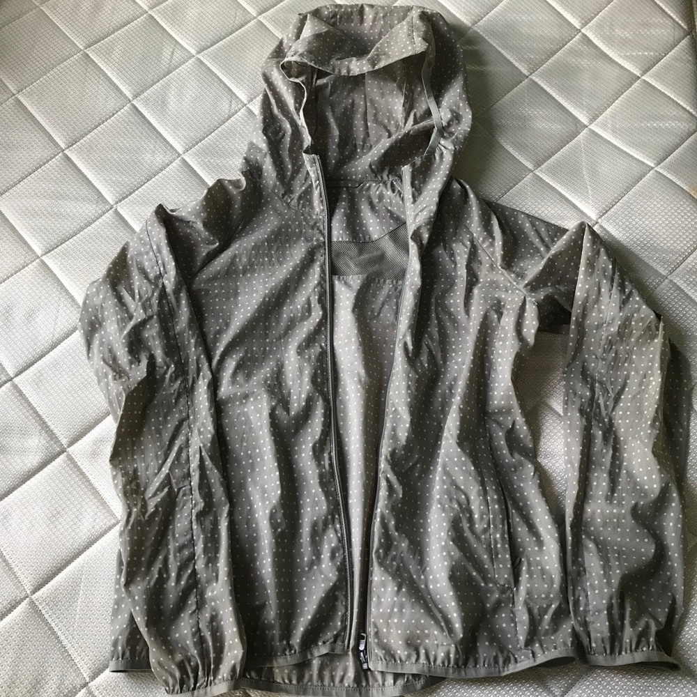 Uniqlo Polka Dot women's windbreaker size Small